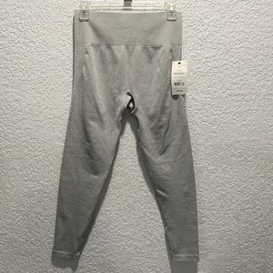 Grey booty sculpt leggings